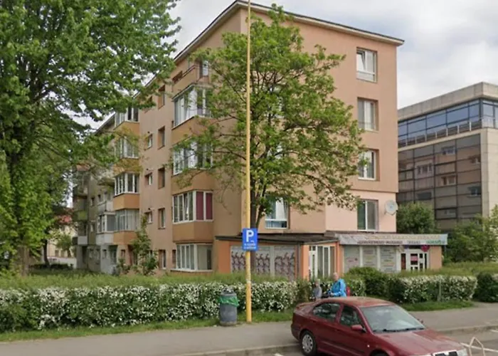 Lillia House
